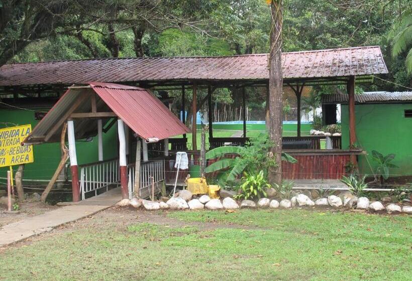 اتاق استاندارد, Waterfall Hostel