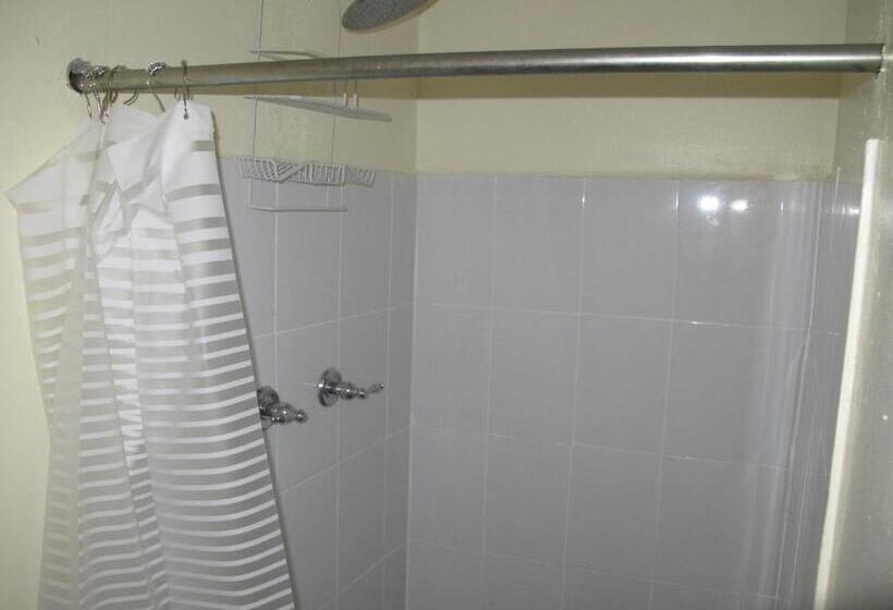 اتاق استاندارد, Waterfall Hostel