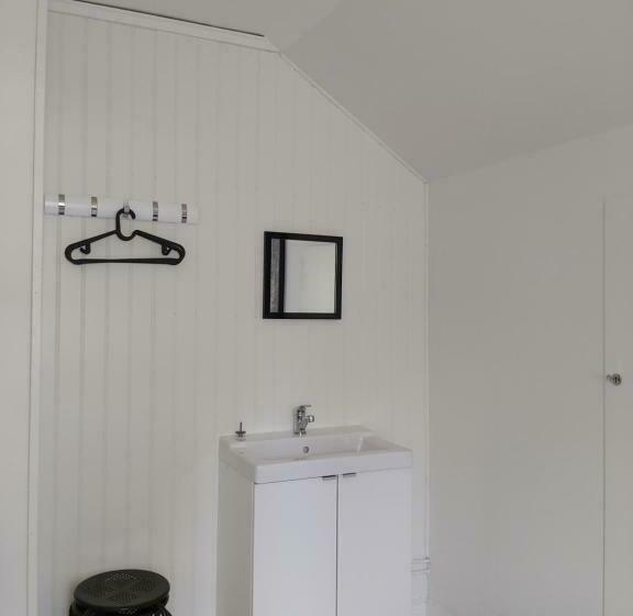 اتاق استاندارد با سرویس بهداشتی مشترک, Gotland Of Sweden   Bed & Breakfast