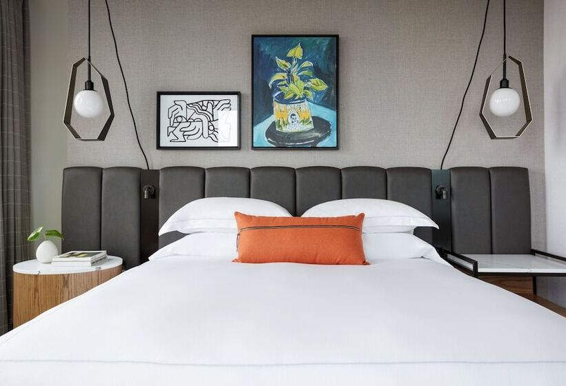 مجموعه ویستا شهر, Kimpton   Harper Hotel, An Ihg