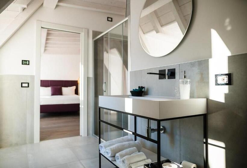 اتاق استاندارد با چشم‌انداز دریاچه, Luxury Suites Rocopom   Lake Front