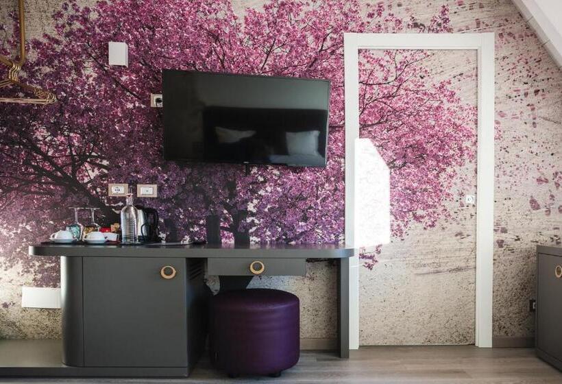اتاق استاندارد با چشم‌انداز دریاچه, Luxury Suites Rocopom   Lake Front