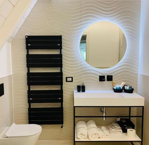 اتاق استاندارد با چشم‌انداز کوهستان, Luxury Suites Rocopom   Lake Front