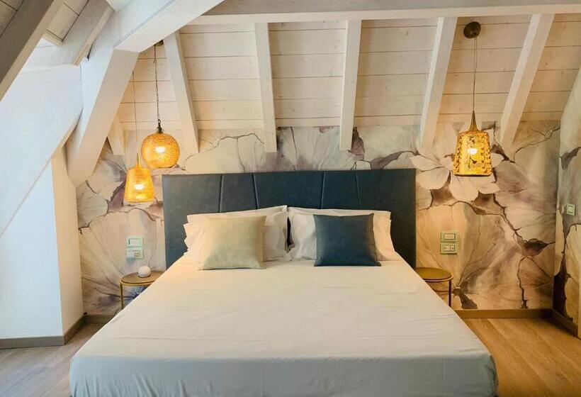 اتاق استاندارد با چشم‌انداز کوهستان, Luxury Suites Rocopom   Lake Front