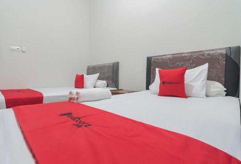 اتاق استاندارد, Reddoorz Syariah Near Jalan Jakarta Samarinda