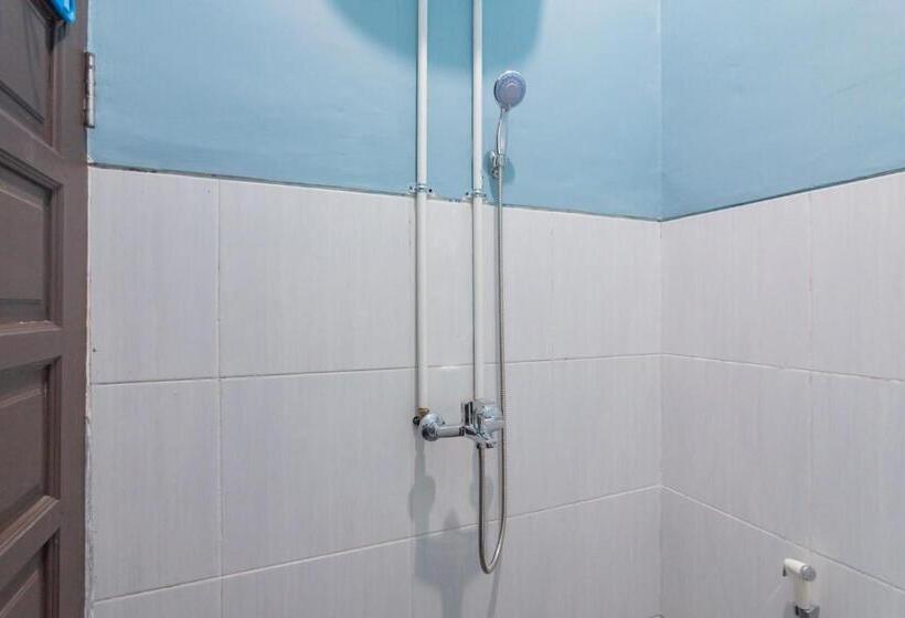 اتاق استاندارد, Reddoorz Syariah Near Jalan Jakarta Samarinda