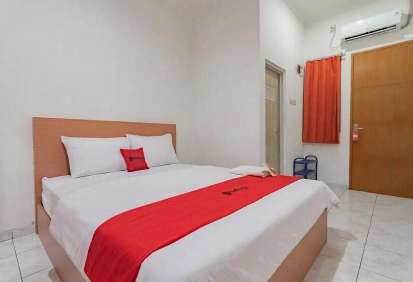 اتاق استاندارد, Reddoorz Syariah At Hotel Tiga Er Near Karawang Central Plaza