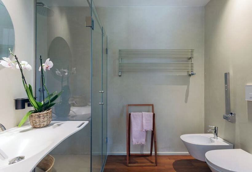 اتاق لوکس با وان آب گرم, Domìa Boutique Hotel E Cucina