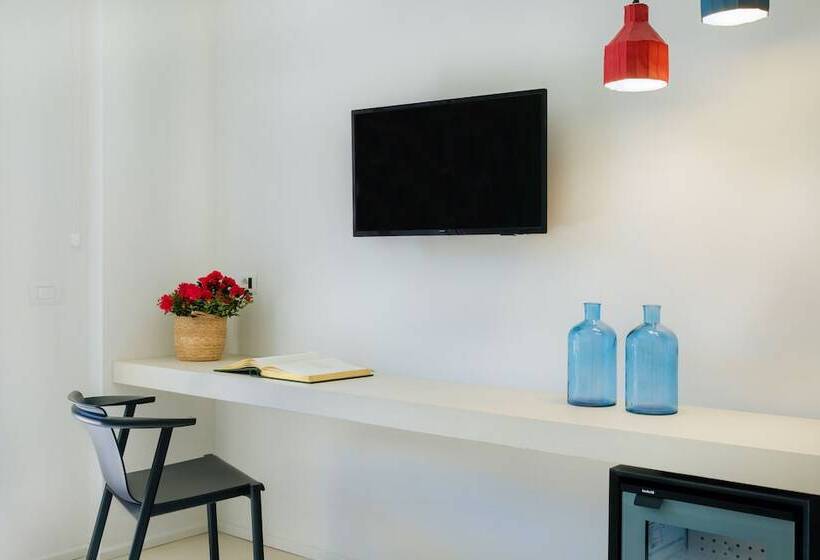 اتاق لوکس با وان آب گرم, Domìa Boutique Hotel E Cucina