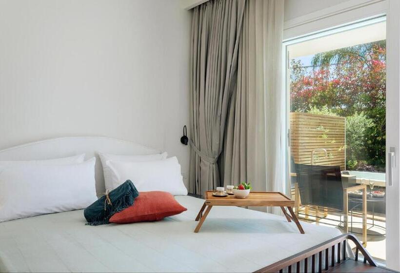 اتاق لوکس با وان آب گرم, Domìa Boutique Hotel E Cucina