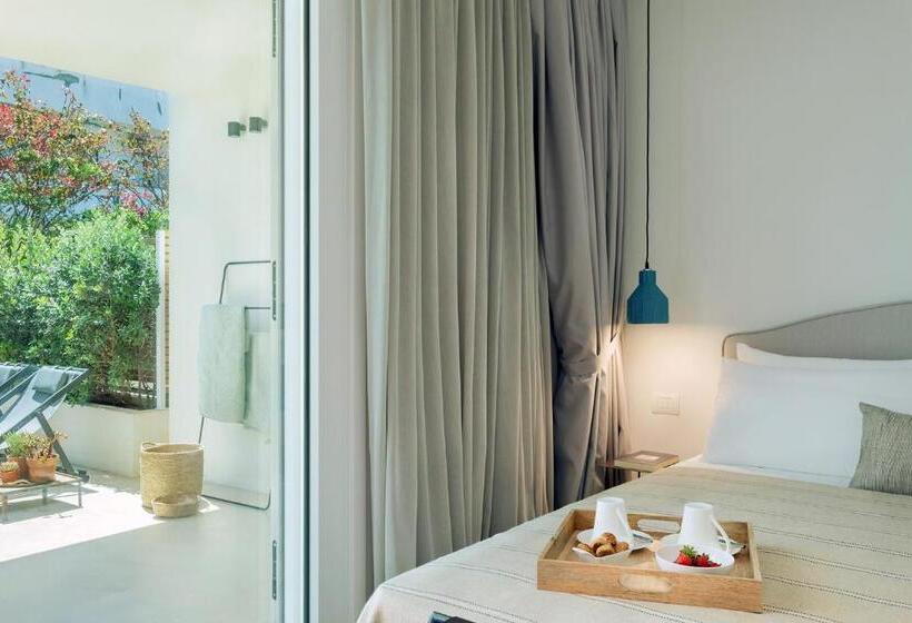 اتاق لوکس با وان آب گرم, Domìa Boutique Hotel E Cucina