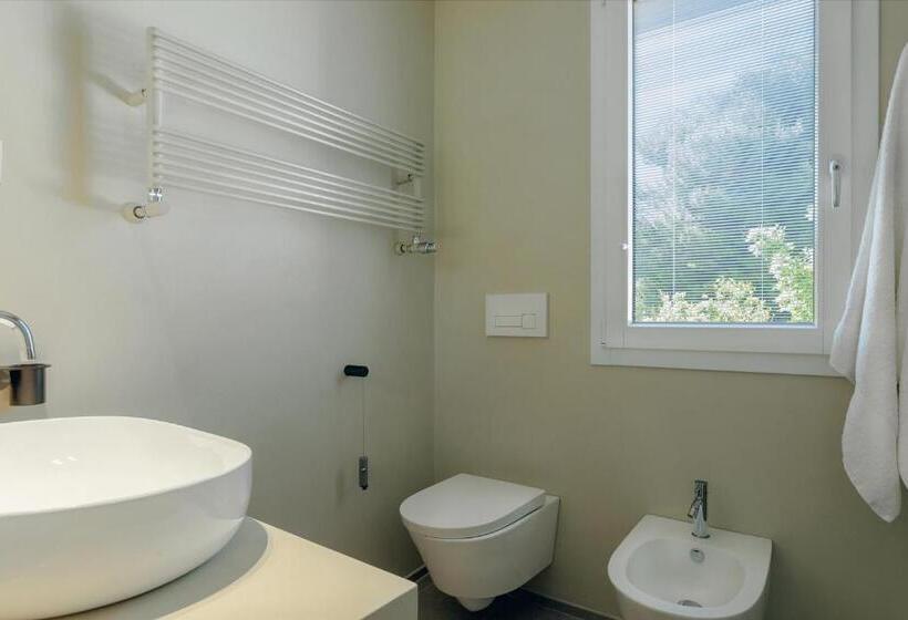 سوئیت جونیور با ماساژ آبی, Domìa Boutique Hotel E Cucina