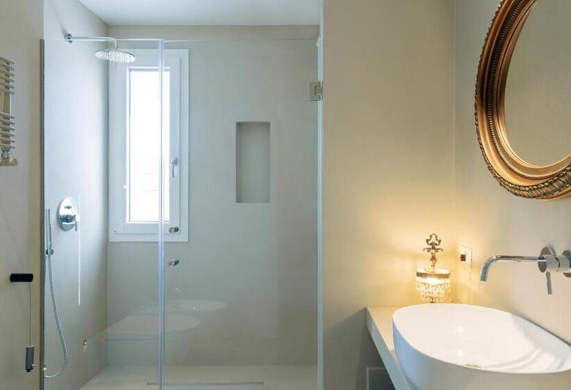 اتاق لوکس با بالکن, Domìa Boutique Hotel E Cucina