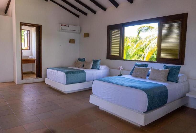 اتاق لوکس با چشم‌انداز دریا, Coconuco Beach Palomino