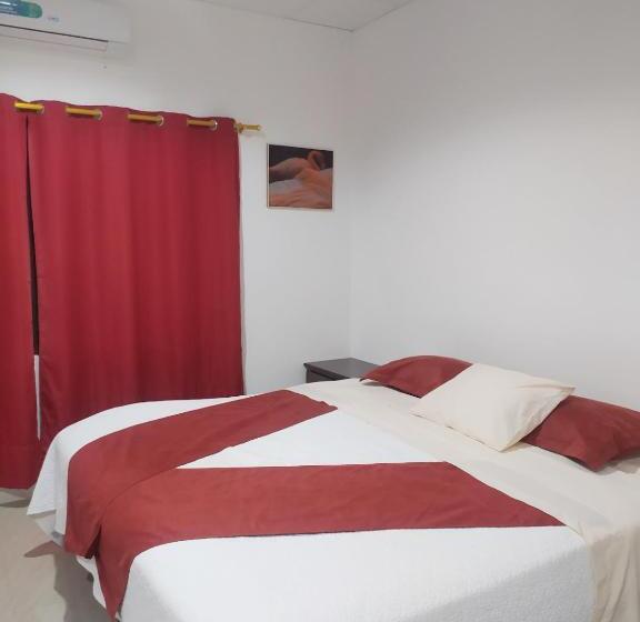 اتاق استاندارد با چشم‌انداز دریاچه, Hostal Los Flamencos