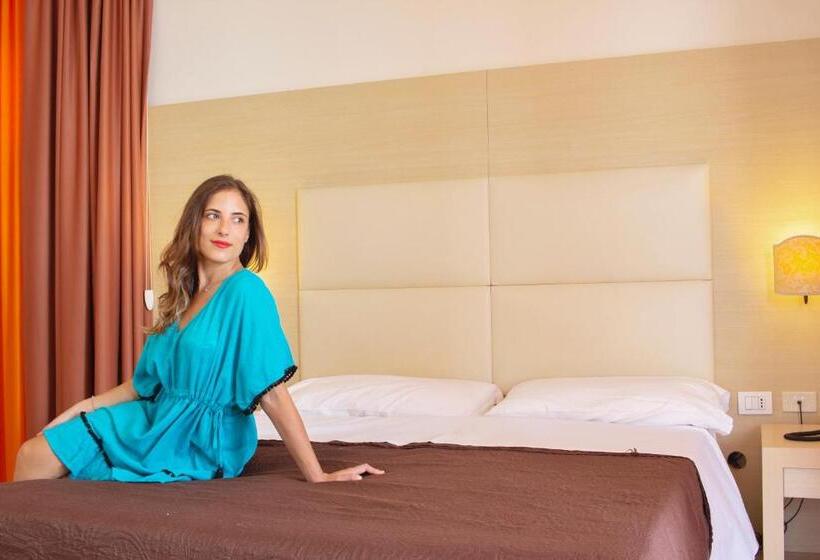 اتاق لوکس چهار تخته, Taormina Hotel Calipso