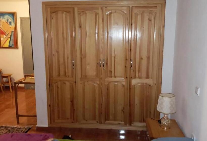 اتاق استاندارد با چشم‌انداز دریاچه, Abla Room