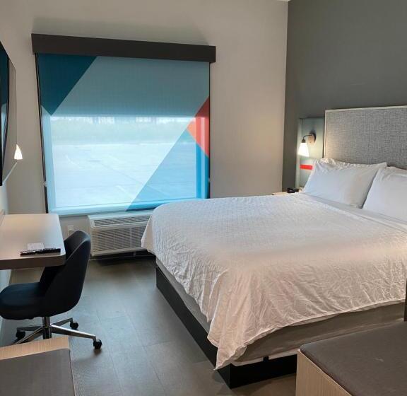 اتاق استاندارد با تخت بزرگ, Avid Hotels Corpus Christi   Portland, An Ihg