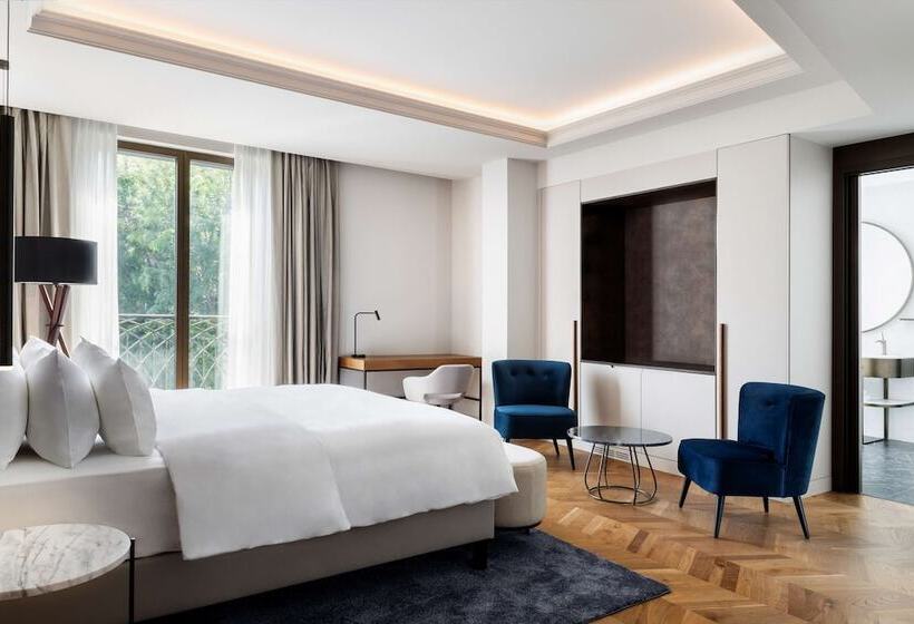سوییت جونیور, Radisson Collection Hotel, Magdalena Plaza Sevilla