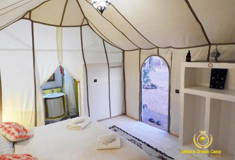اتاق استاندارد سه نفره, Room In Lodge   Sleep In Luxury Tent In Desert