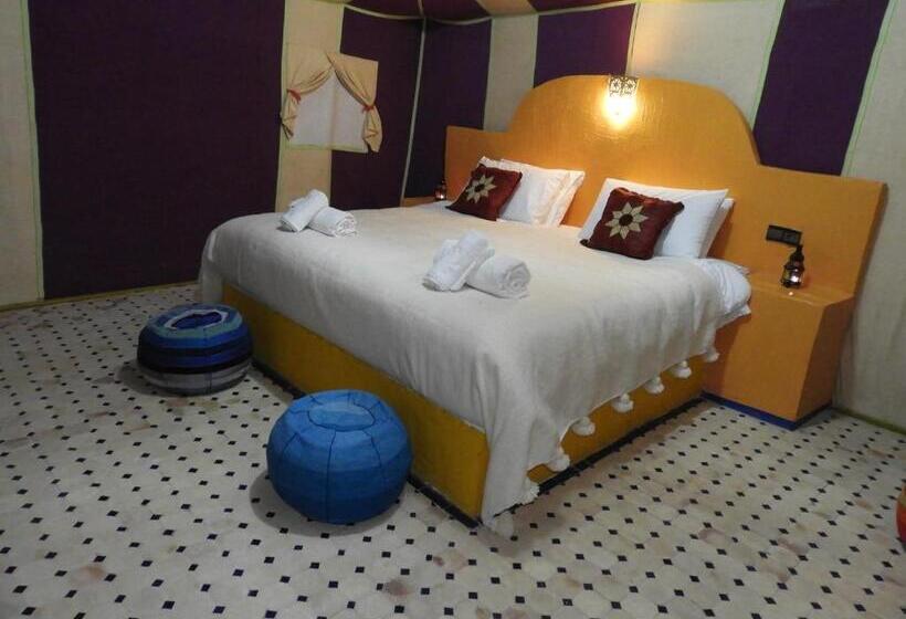 اتاق استاندارد سه نفره, Room In Lodge   Sleep In Luxury Tent In Desert