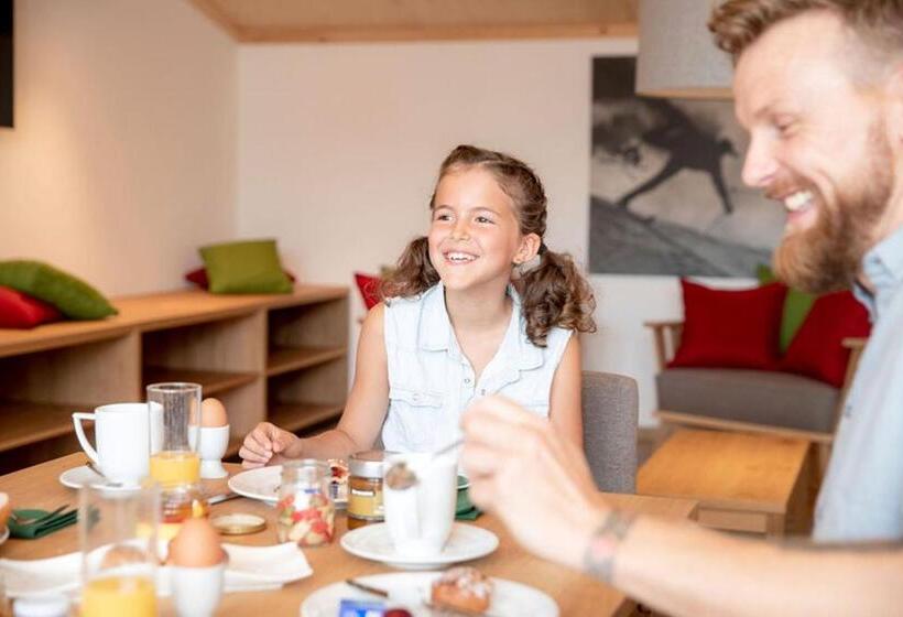 1 Bedroom Penthouse Apartment, Allsuite Resort Fieberbrunn