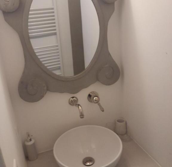اتاق استاندارد با تخت بزرگ, La Maison D'aimé