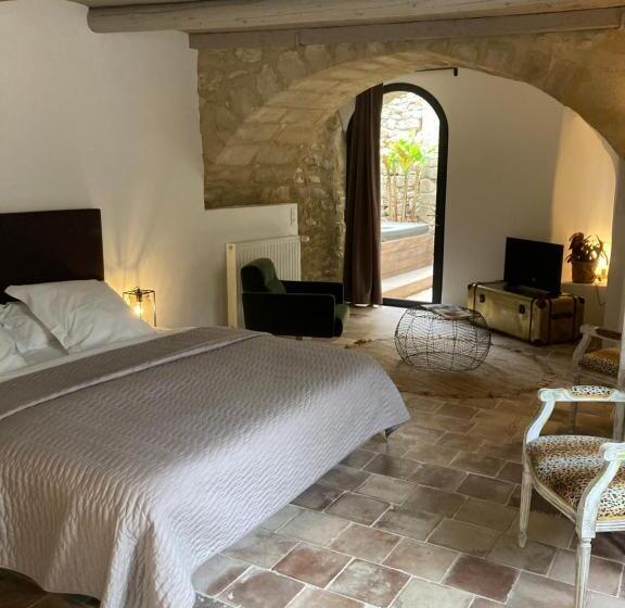 اتاق استاندارد با تخت بزرگ, La Maison D'aimé
