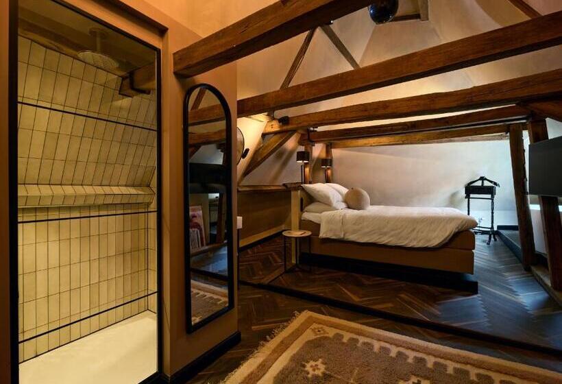 سوییت, Boutique Hotel & Restaurant Frenchie