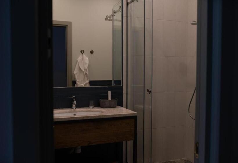 اتاق استاندارد با تخت بزرگ, Grand Hotel Gyumri By Apricot Hotels