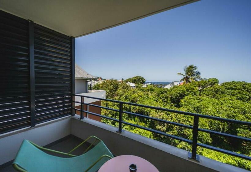 اتاق لوکس خانوادگی, Hôtel Le Terre Sainte
