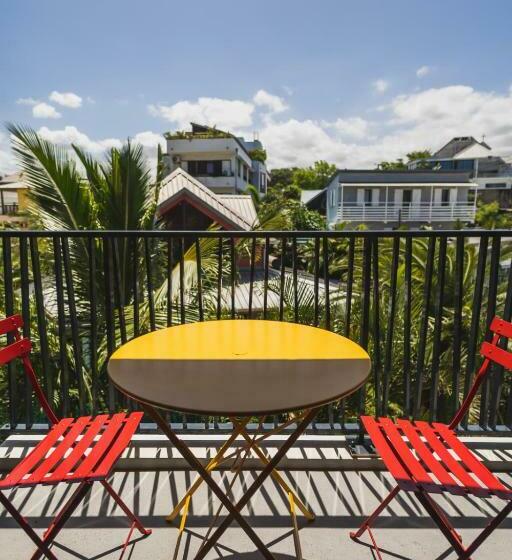 استودیوی استاندارد, Hôtel Le Terre Sainte
