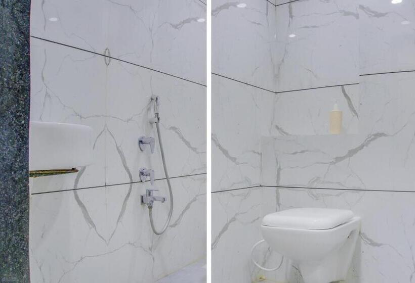 اتاق استاندارد, Oyo 79075 Safal Rooms