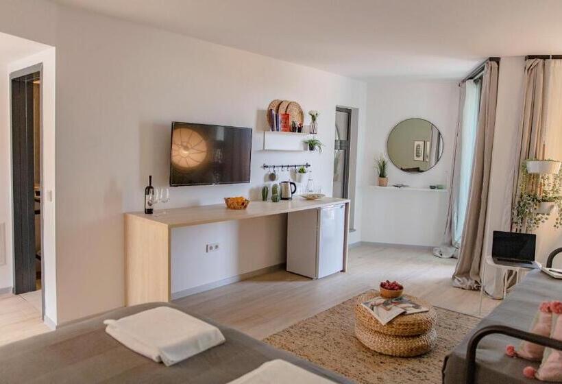 اتاق استاندارد, Payava Hotel By True Blue