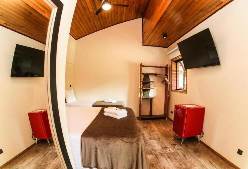 سوییت با چشم‌انداز باغ, Bossa Beach House