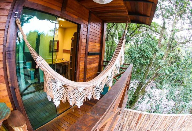 سوئیت با بالکن, Bossa Beach House