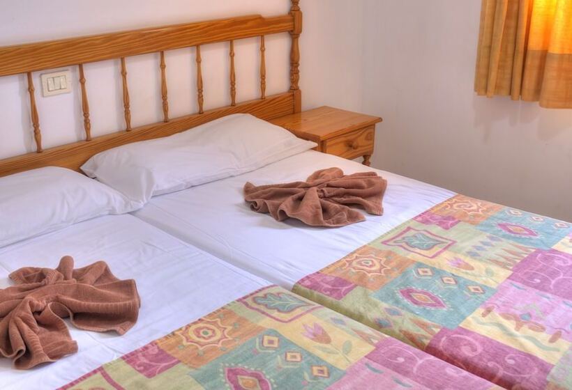 带1个卧室的带阳台的公寓, Apartamentos Tisalaya
