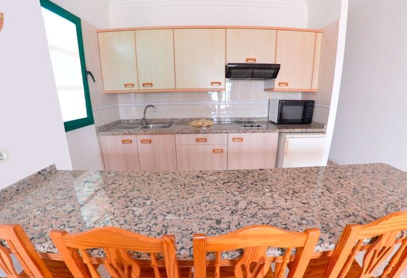 带1个卧室的带阳台的公寓, Apartamentos Tisalaya