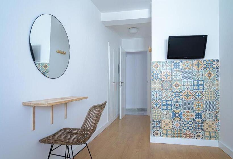 اتاق استاندارد, Hostal La Calzada