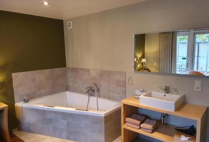 اتاق لوکس, B&b De Edelsteen