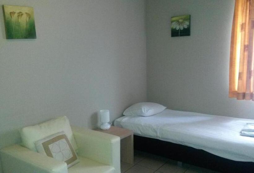 اتاق استاندارد یک نفره, Room In Studio   Condo Gardens Leuven   Budget Studio Single