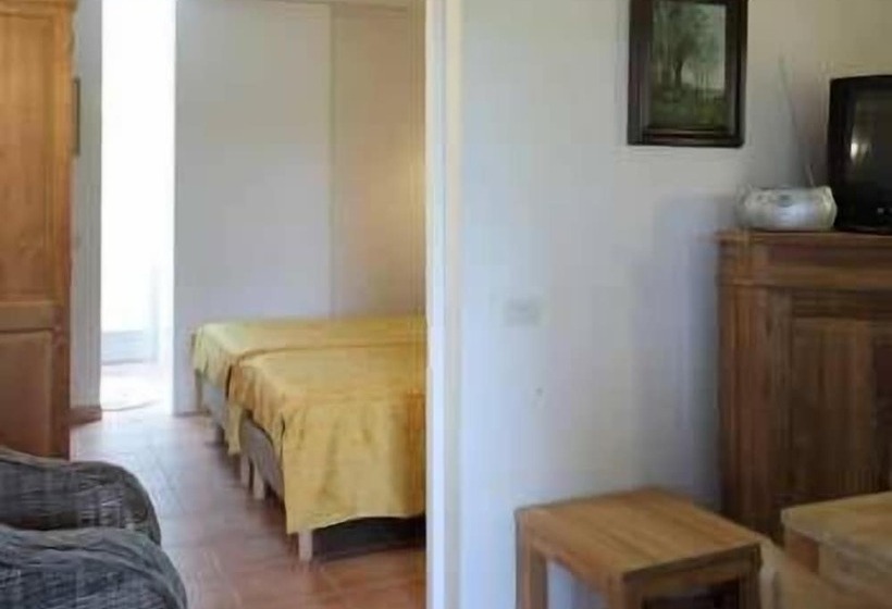 اتاق استاندارد, Elckerlyck Inn