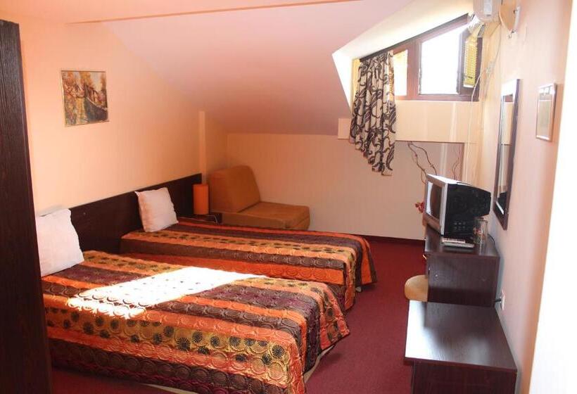 اتاق پنت هاوس, Family Hotel Elena