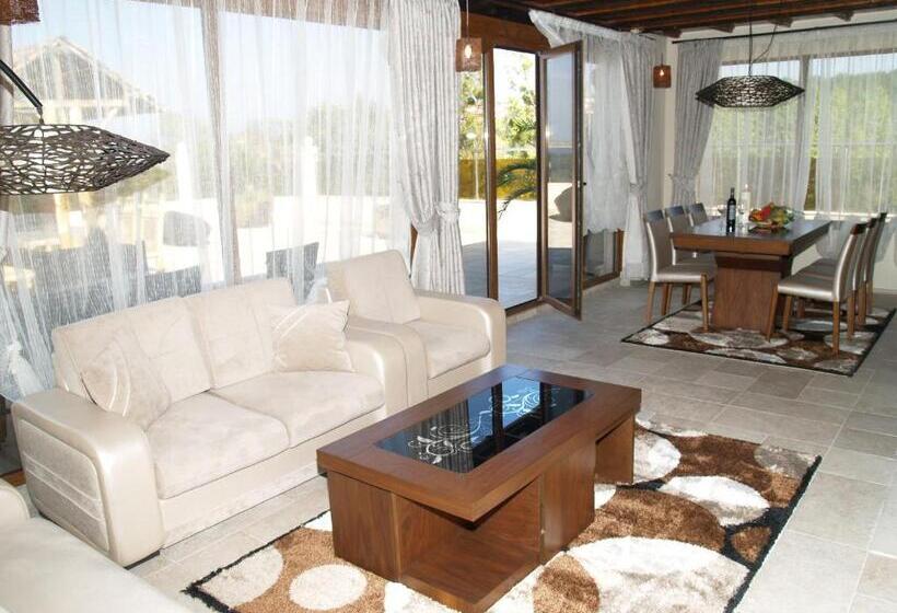 豪华两卧套房, Laguna Beach Resort & Spa