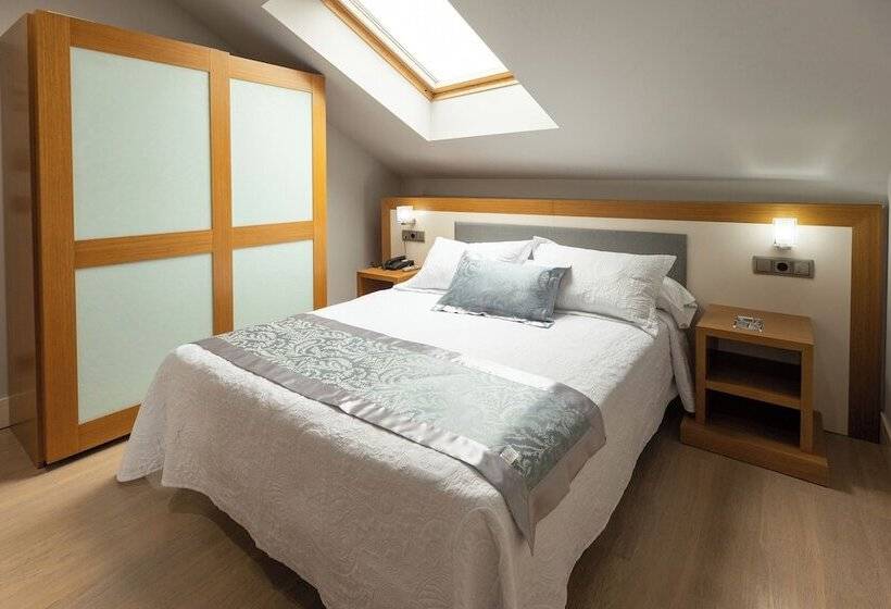 Standard Single Room, Montedobra