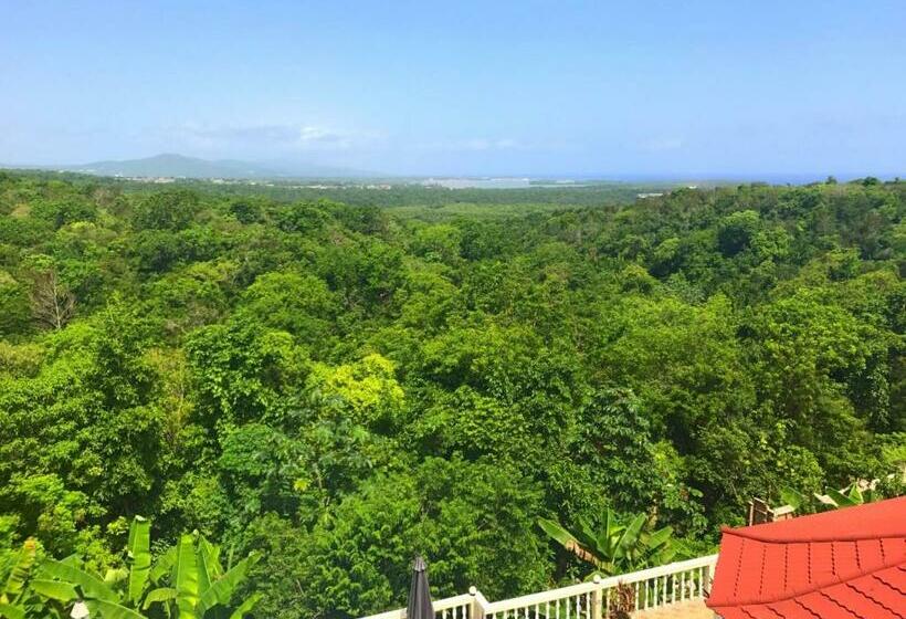 سوئیت با بالکن, Retreat Guest House
