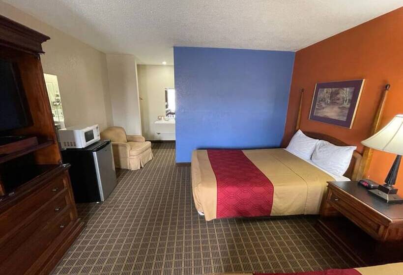 اتاق استاندارد با 2 تخت دوبل, Knights Inn & Suites Emporia