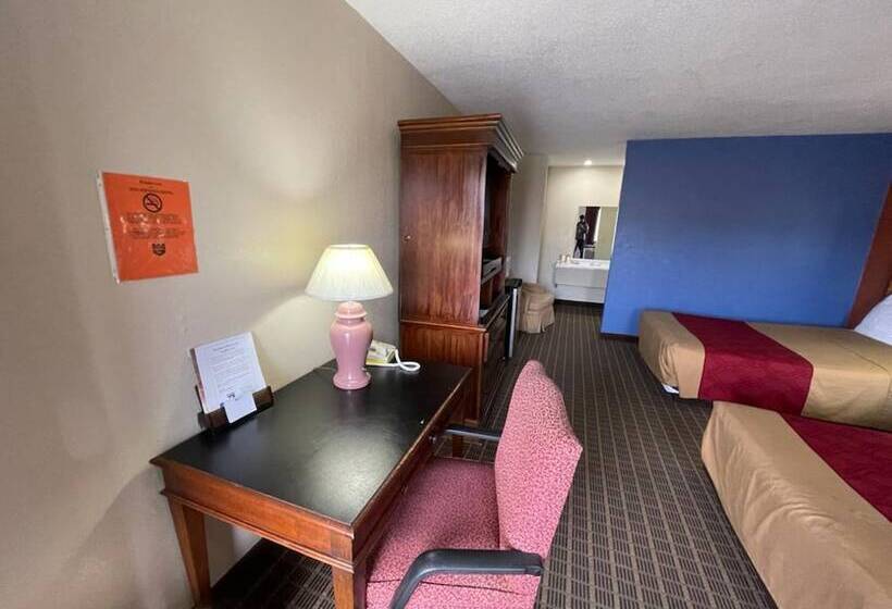 اتاق استاندارد با 2 تخت دوبل, Knights Inn & Suites Emporia