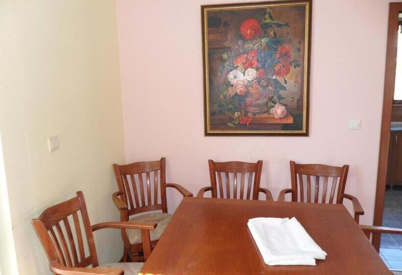 آپارتمان 2 خوابه با بالکن, Sea Park Homes Neshkov