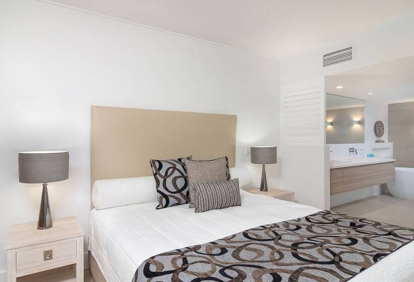 آپارتمان مدیریتی 3 خوابه, Mandalay Luxury Beachfront Apartments